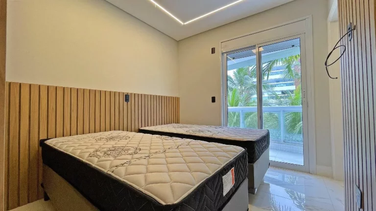 Imagem Apartamento com 3 dormitórios à venda, 153 m por R$ 3.980.000,00 - Riviera