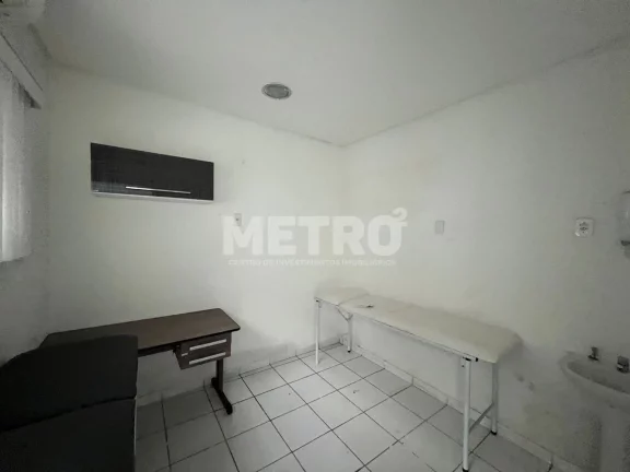 Imagem Clínica para VENDA, Lote 10x30, 04 salas, podendo expandir, Já com recepção