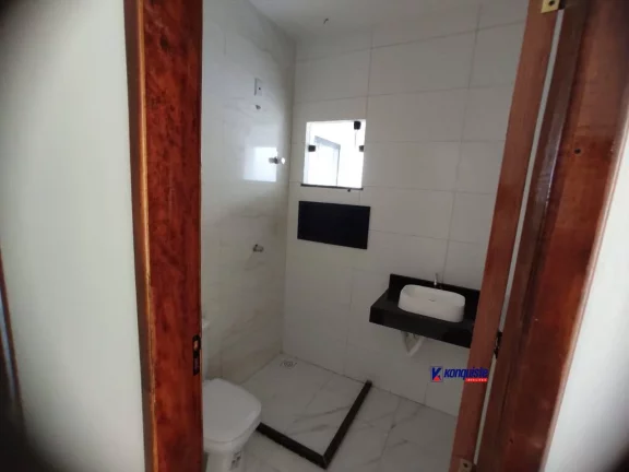 Imagem VENDO CASA DE 3/4 SENDO UMA SUITE NO SIM