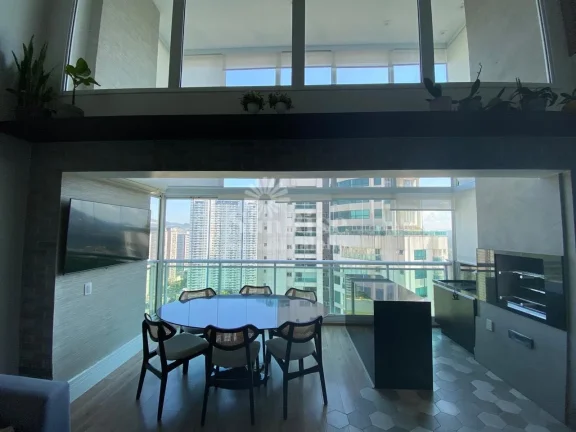 Imagem Apartamento à venda R$2.100.000 com 3 quartos e 2 vagas 136m²