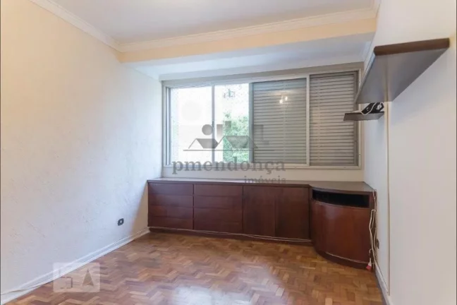 Imagem Apartamento na Rua Rosa e Silva com 03 dormitorios e 01 vaga, 150m²