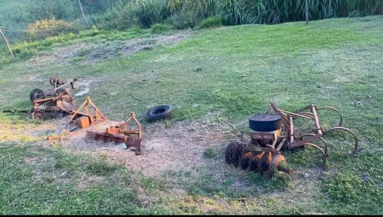 Imagem Chácara para Venda em São Pedro, --------------, 1 dormitório, 1 banheiro, 10 vagas