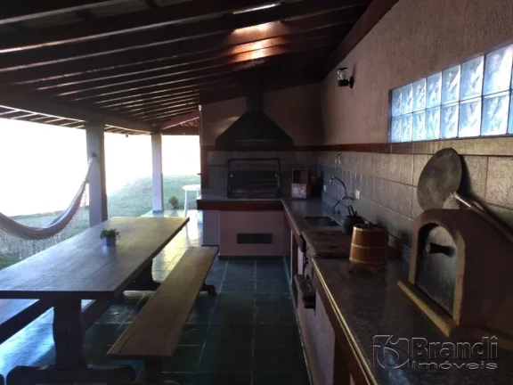 Imagem Ótima chácara com piscina.