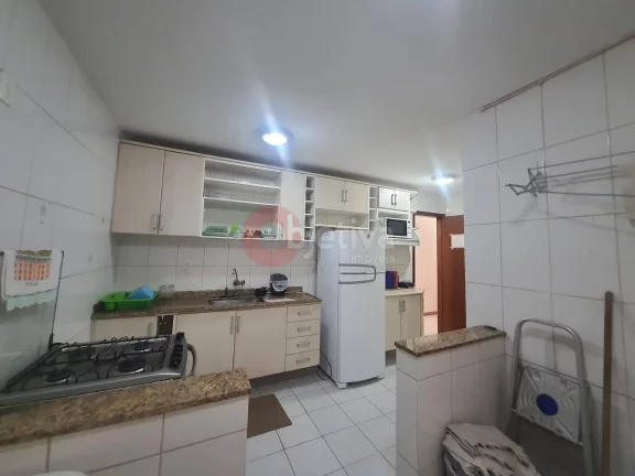 Imagem Apartamento linear, 2 quartos, 87m²,a 100m da Praia do Forte - Cabo Frio