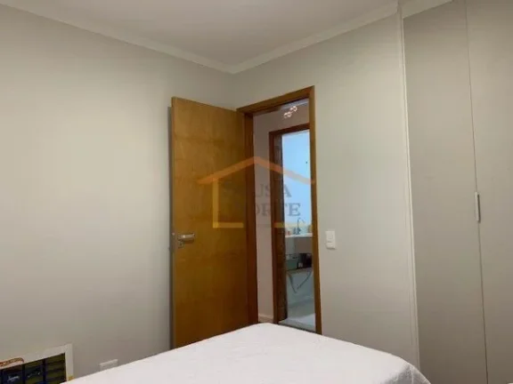 Imagem Apartamento com 70m², dispõe de 2 dormitórios, 2 banheiros, sendo um deles de serviço, sala para...