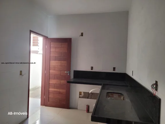 Imagem Casa para Venda em Parnamirim, PARQUE DA NACOES, 3 dormitórios, 2 suítes, 3 banheiros, 2 vagas