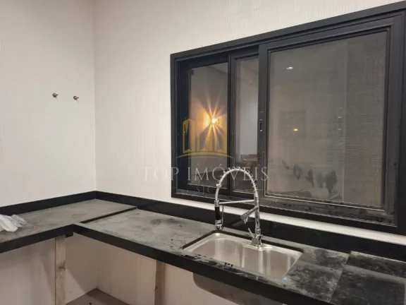 Imagem A Casa dos Seus Sonhos Está Aqui – Alto Padrão no Vila Branca! Encante-se com essa residência espetacular localizada em um dos bairros que mais crescem e se valorizam na cidade: o Vila Branca.