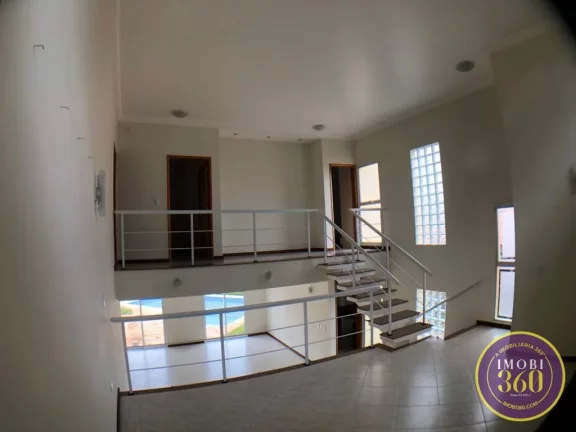 Imagem Linda e espaçosa casa assobradada.