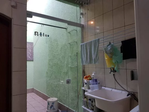 Imagem Sobrado mobiliado à venda, 210m² área construída 3 Dormitorios 4 Vagas