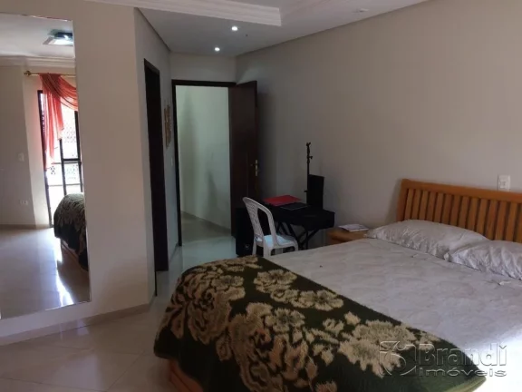 Imagem Sobrado à venda com 150M² aceita permuta de 50% valor do imóvel