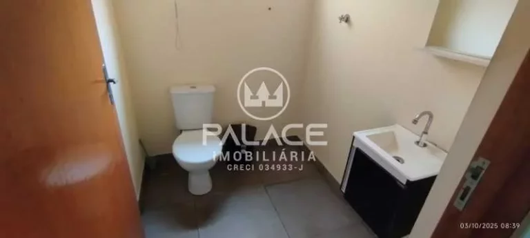 Imagem .Barracão Ótima Localização com 321,80 m²  Salão com area externa; Com 02 banheiros social; C...