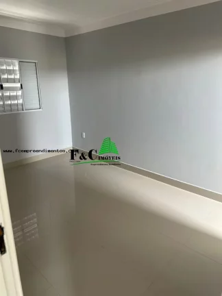 Imagem Casa para Venda em Cordeirópolis, Jardim Parati, 3 dormitórios, 1 suíte, 4 banheiros, 3 vagas