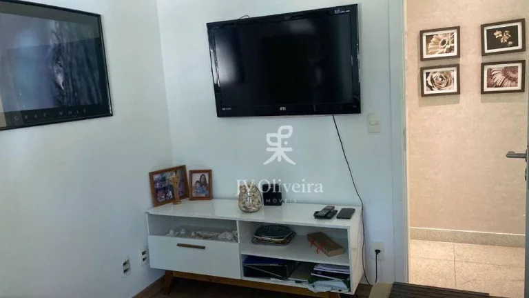 Imagem Casa com 3 dormitórios à venda, 270 m² por R$ 2.398.000,00 - Bosque do Vianna - Cotia/SP