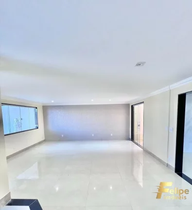 Imagem MARAVILHOSA CASA NA QUADRA DO MAR EM INTERLAGOS / VILA VELHA - ES