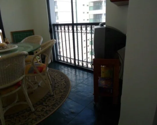Imagem Apartamento à venda no Guarujá na Praia das Pitangueiras.