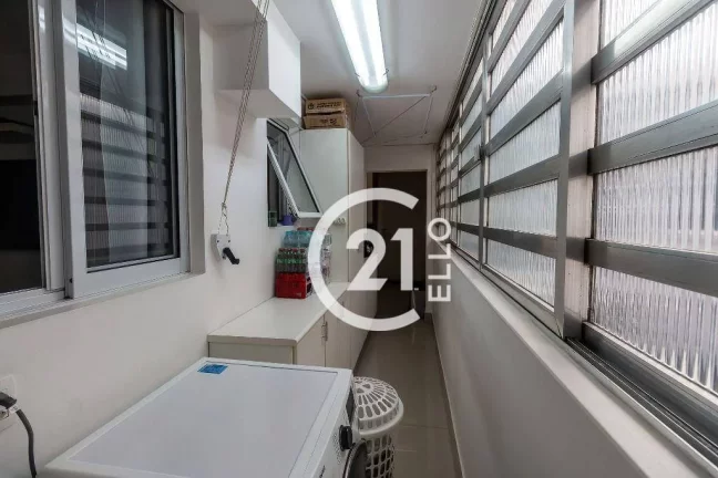 Imagem Apartamento totalmente reformado no Itaim Bibi – 107 m²