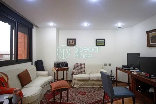 Imagem Ótimo apartamento com 260m² de área privativa, 4 dormitórios ( 3 suítes) e 4 vagas na garagem. ...
