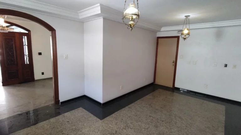 Imagem Sobrado COMERCIAL em SANTOS - SP, PONTA DA PRAIA