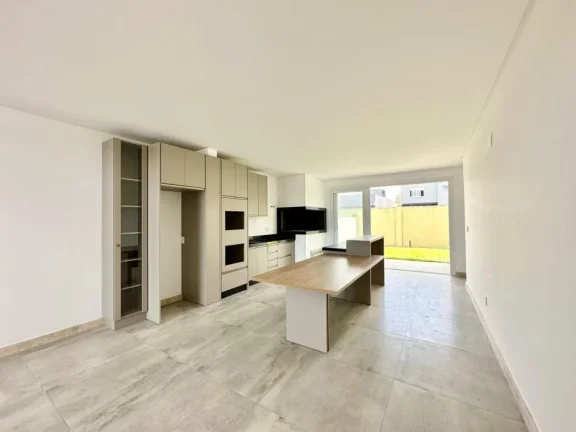 Imagem Casa em Condominio 4 Dormitórios - Bairro xangri-la
