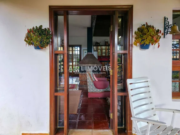 Imagem Casa Campos do Jordão - Vila Natal, arquitetura suíça, 4 dorms, lareira