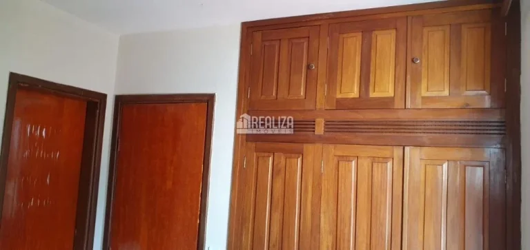 Imagem Apartamento de 3 dormitórios à venda no Condomínio Residencial Jardim Europa, no bairro Parque do Mirante em Uberaba