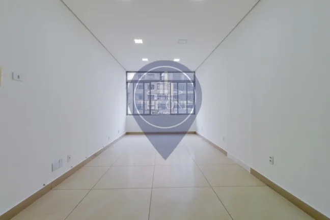 Imagem Studio à venda no coração de São Paulo-SP, Centro 1 quarto, 2 salas, 1 banheiro, 1 vaga Oportunidade única!