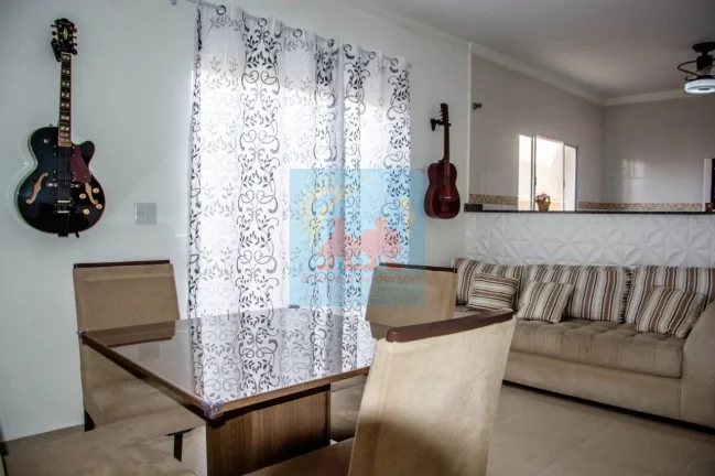 Imagem OPORTUNIDADE ÚNICA! CASA TÉRREA COM PISCINA A 1200M DO MAR - LADO PRAIA