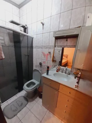 Imagem Casa ideal para quem gosta de aproveitar áreas externas . Beira Rio, Guaratinguetá