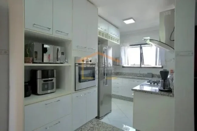Imagem Apto decorado, 4 dormitórios, sendo 3 suítes, lavabo, sala 2 ambientes, sacada, cozinha ampla, pla...