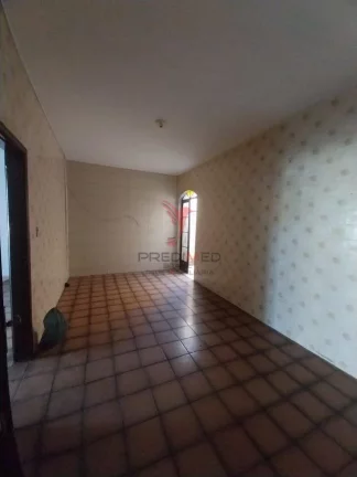 Imagem Casa de 3 Quartos, 2 Suites, churrasqueira, no Bairro Jardim Rony, Guaratinguetá