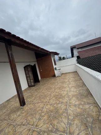 Imagem Casa 7 Dormitórios à Venda com Possibilidade de Permuta ? Balneário Oásis, Peruíbe