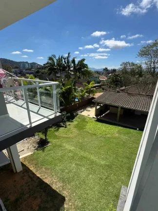 Imagem Casa com 3 dormitórios sendo 1 suíte e 2 vagas - Iririú | Joinville/SC