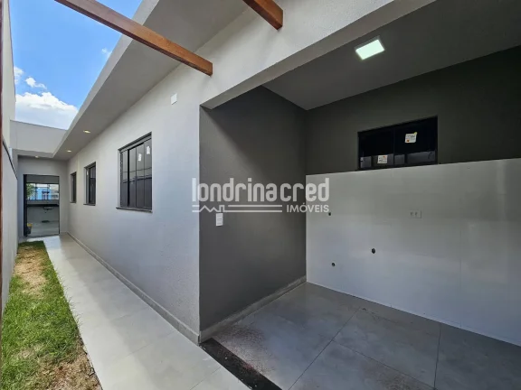 Imagem Casa à venda 3 Quartos sendo 1 Suite, 2 Vagas de garagem, churrasqueira integrada, 81 M² de construção, 125M² terreno, Coliseu, Londrina - PR