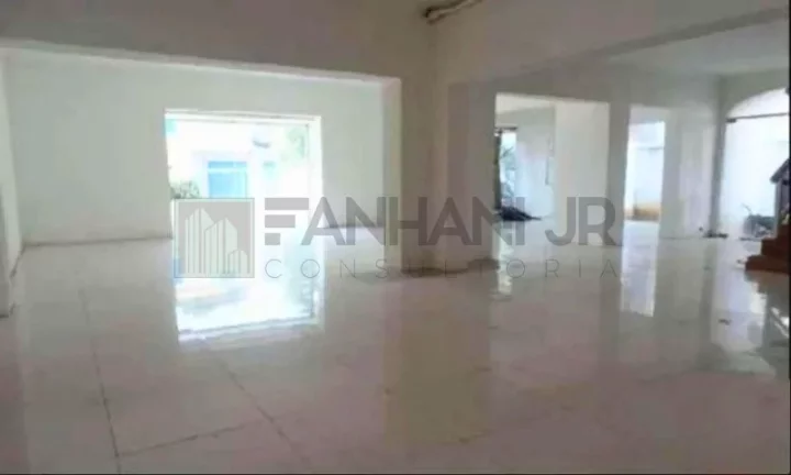 Imagem Excelente oportunidade: Casa comercial de alto padrão no Jardim América, São Paulo-SP - 6 salas, 4 banheiros, 17 vagas de garagem, 980m²!