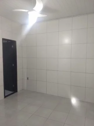 Imagem Casa no Eduardo Gomes - 3 Quartos, Suíte, 2 Banheiros, 2 Vagas de Garagem - Confira!