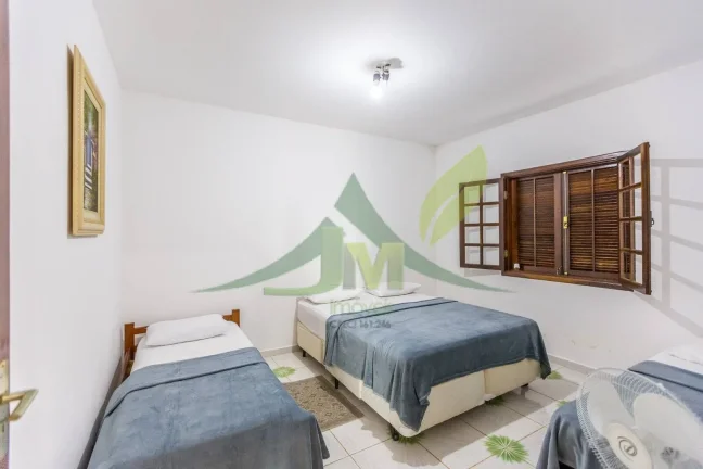 Imagem Chácara em Condomínio à Venda Localizada no bairro Canedos em Piracaia