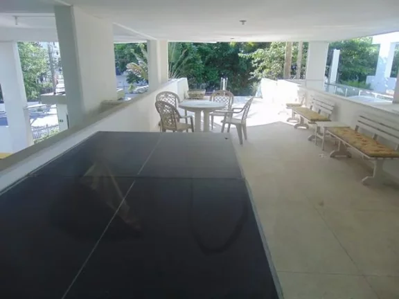 Imagem Tombo - Uma quadra do mar - Totalmente reformado - Garagem demarcada.