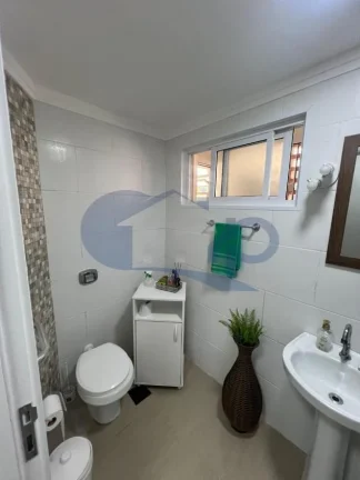 Imagem Apartamento á venda com 2 dormitórios no centro de Torres/RS