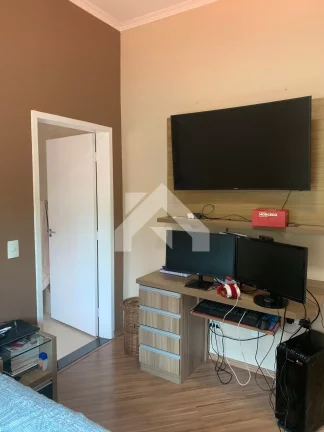 Imagem Casa de Condomínio em Pinheiros Tênis Village - Cotia