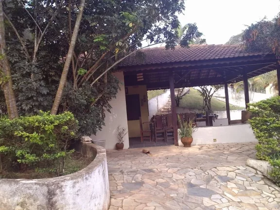 Imagem Bela Chácara Financiamento Bancário em Condomínio Fechado