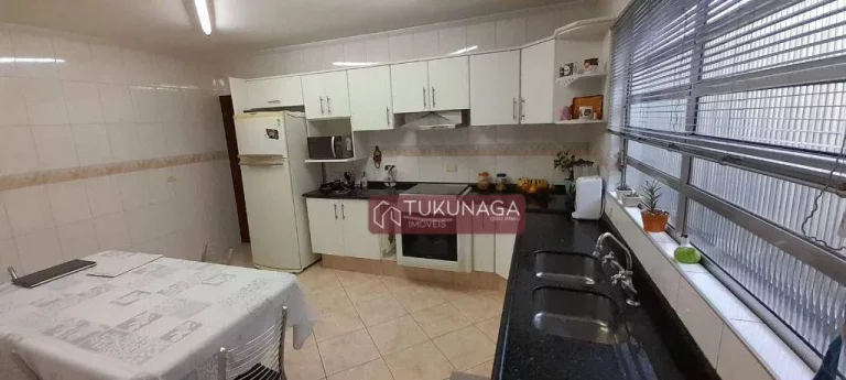 Imagem Sobrado com 3 quartos à venda, 192 m² por R$ 590.000 - Vila Galvão - Guarulhos/SP