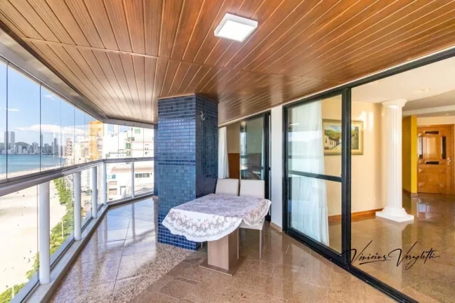 Imagem Apartamento para Temporada em Balneário Camboriú / SC no bairro Centro