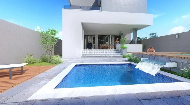 Imagem Casa em construção no Condomínio Araçari com 200m², 3 suítes, 5 banheiros, 2 vagas de garagem e localização privilegiada na Zona Leste de Londrina