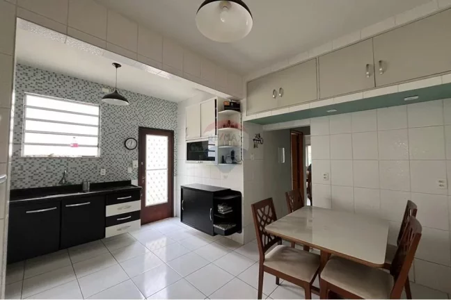 Imagem Casa á venda com 3 quartos e com 126m² em Praça Seca - Rio De Janeiro