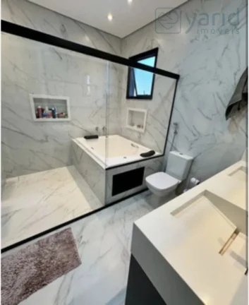 Imagem Casa à venda em Jundiaí-SP: 3 quartos, 3 suítes, 2 banheiros, 5 vagas de garagem e 800m² de área no bairro Medeiros. Confira!