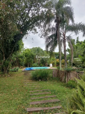 Chácara Estilo Rural, com quase 3 ha, localizada na área Urbana de Santa Maria.