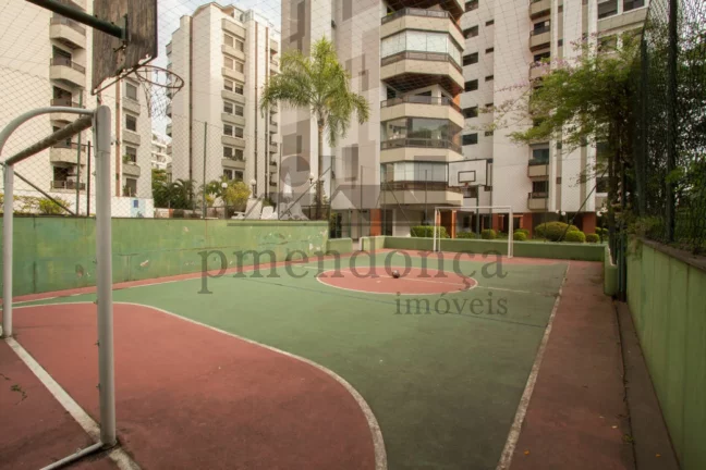 Imagem Apartamento no Alto da Lapa com 209m² pronto para morar, 3 suítes e 3 vagas.