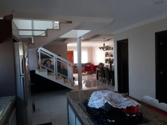 Imagem CASA PARA VENDA EM CONDOMÍNIO FECHADO, BARRA MACAÉ/RJ.