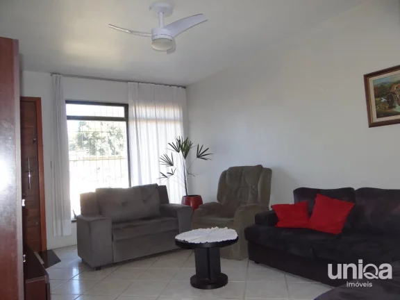 Imagem Casa de 03 dormitórios com terreno amplo,