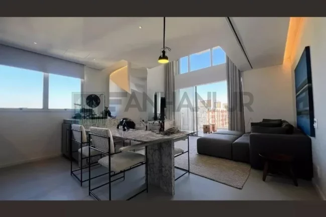 Imagem Este loft espaçoso, localizado na Alameda Franca, no bairro Cerqueira César em São Paulo, está à venda e é simplesmente incrível! Com 1 quarto, sen